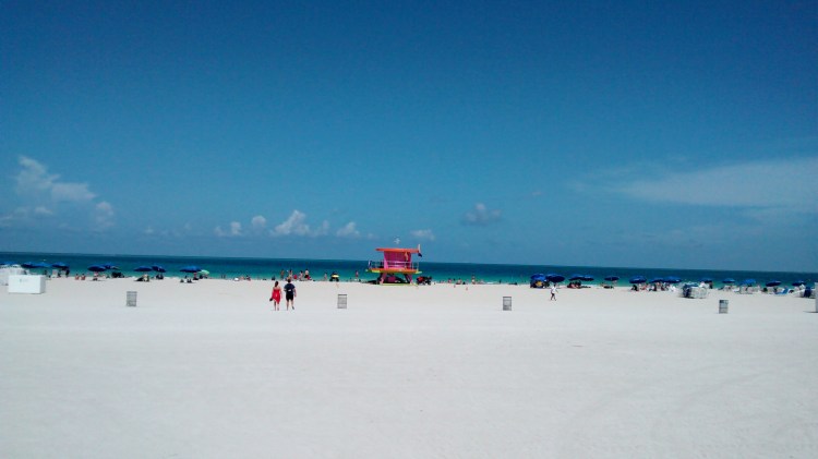 Picture of South Beach, Miami taken on Moto G by The Melodramatic Bookworm